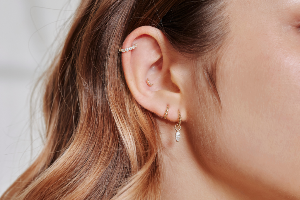 Conch Piercing Die Top-Trends für 2024 zum trendigen Ohrschmuck