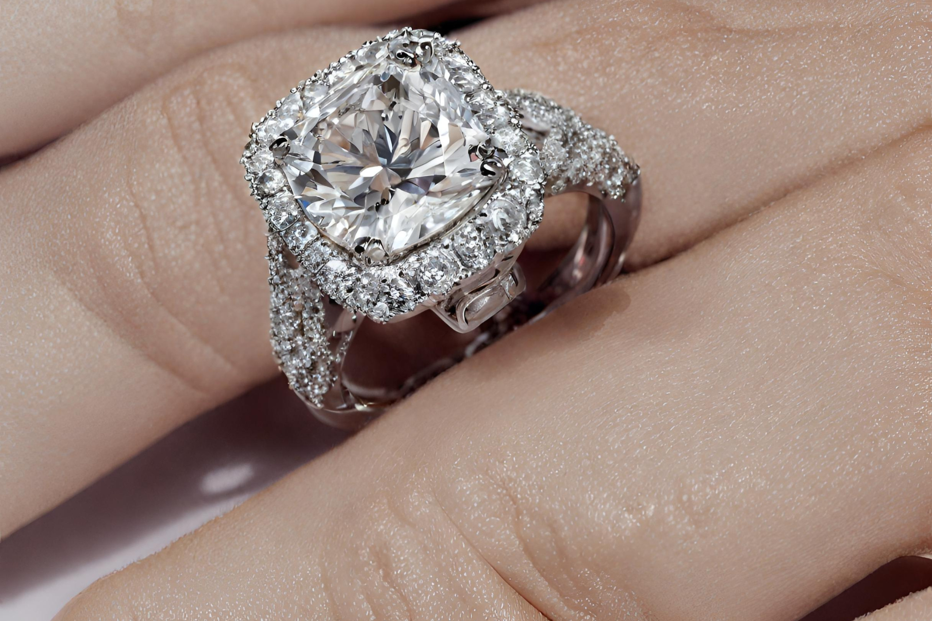Der teuerste Ring der Welt: Die wertvollsten Verlobungsringe der Stars