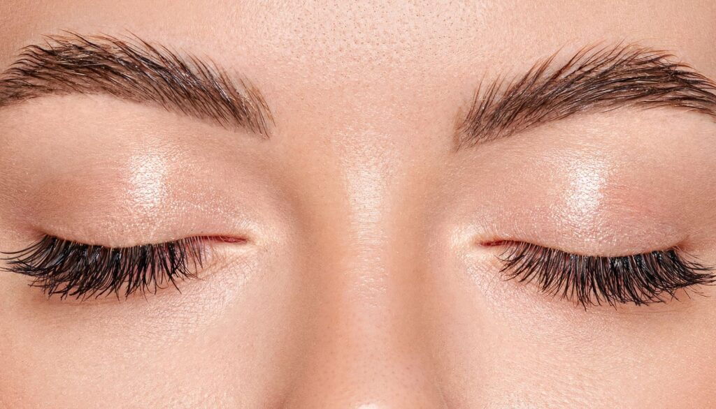 Vaseline für Wimpern Lange Wimpern dank Vaseline für Wimpernwachstum