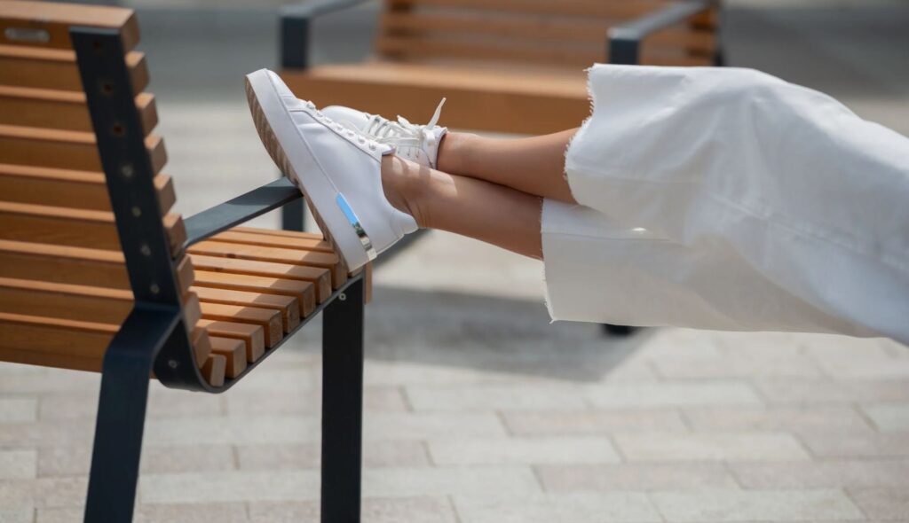 Angesagte weiße Sneaker für Damen Der ultimative Styleguide für 2025