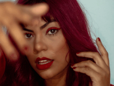 Cherry Cola Hair – Der angesagte TikTok Haarfarben-Trend 2025