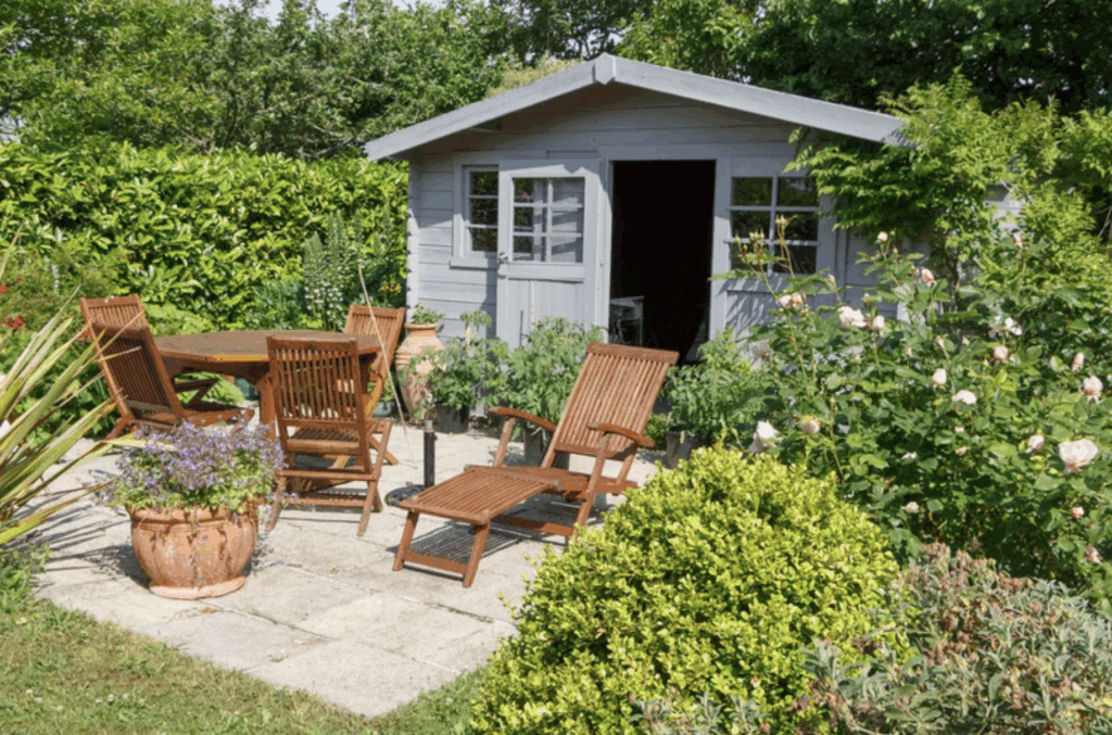 Gartenhütte perfekt einrichten