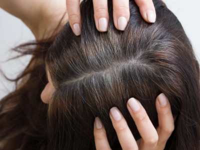 Welche Haarfarbe deckt am besten graue Haare ab?