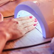 Welcher Nagellack hält am längsten Strategien für eine makellose Maniküre ohne ständiges Nachlackieren